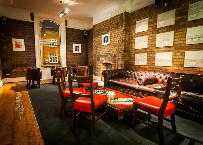 Kellys Hotel